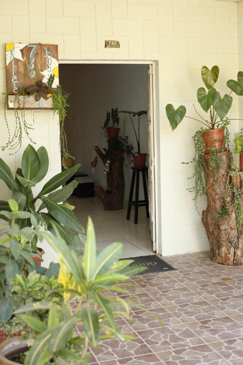 Hotel Backpacker Kitara House Tarapoto Exterior foto